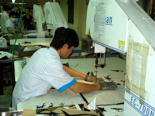 Huyện Yên Thế Bắc Giang  Giá trị sản xuất công nghiệp 6 tháng đầu năm 2013 tăng 12,85 so với cùng kỳ năm ngoái